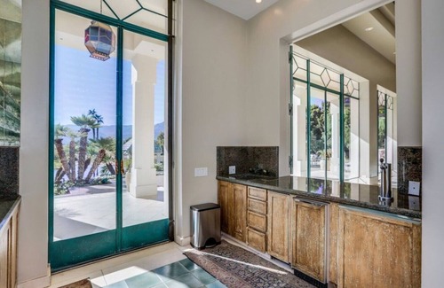 La Quinta House | Legendary Merv Griffin Estate - A Unique Oasis #067346