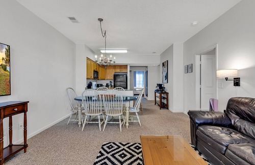 Red Hill Condo | Legends Golf Condo Steps From Ailsa Pub | Pool