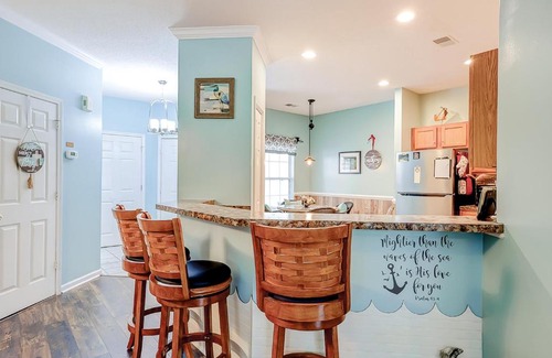 Red Hill Apartment | Legends Resort - Montrose Ln - C