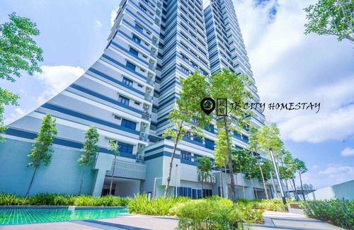 Medini Apartment | Legoland (10pax) WIFI @JB City Shortstay