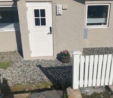 Andenes Apartment | Leilighet sentralt på Andenes med egen inngang