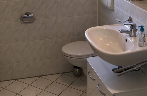 Boehlen Apartment | Leipzig, Cospuden, Belantis Park, pure relaxation, Leipzig city center, new fair