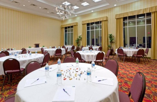 Woodstock House | Leisure travelers staying in our beautiful room !