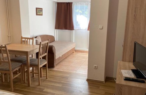 Balatongyorok House | Leitner Ház