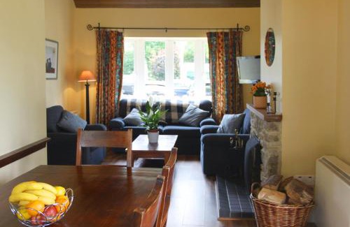Carrick-on-Shannon House | Leitrim Quay - Riverside Cottage 3