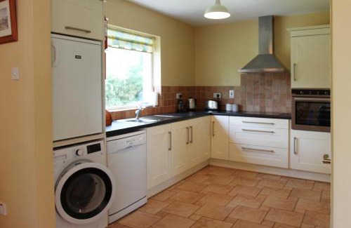 Carrick-on-Shannon House | Leitrim Quay - Riverside Cottage 8