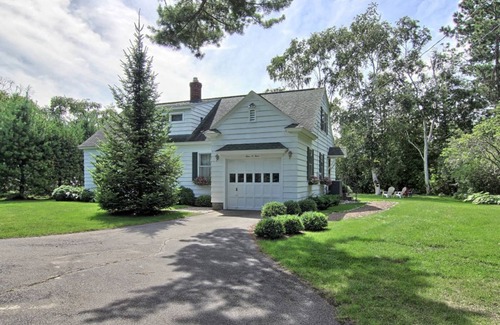 Leland House | Leland Village River Front Beauty ~ Peaceful Neighborhood ~ Swim Off The Dock!