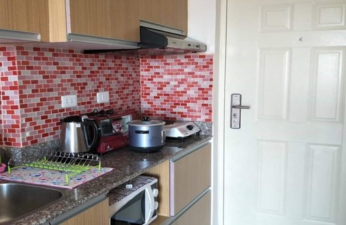 Mactan Export Processing Zone Condo | Lelani's Comfy Condo near airport w/unli net