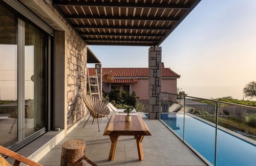 Agios Ioannis Villa | Lemnosthea Villa with Astonishing View, Next to the Beach