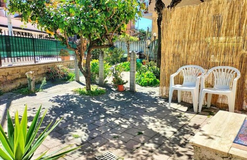 Monterotondo Apartment | Lemon Casa con giardino