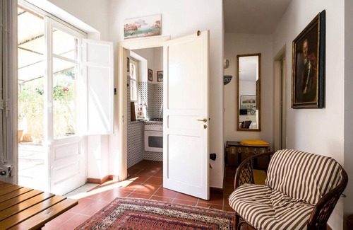 Bagheria House | Lemon Cottage Apt inside Villa Trabia