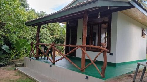 Thalaramba Ski Chalet | Lemon juice villa