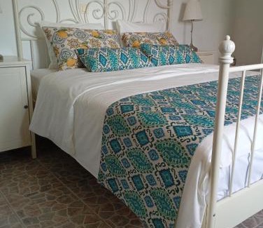 Grizokambos House | Lemon Tree Cottage
