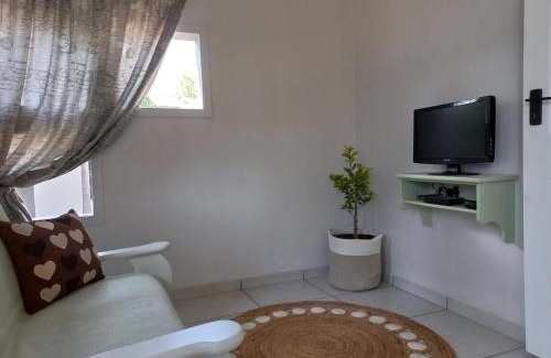 Groblersdal Apartment | Lemon Tree Manor- Country Cottage