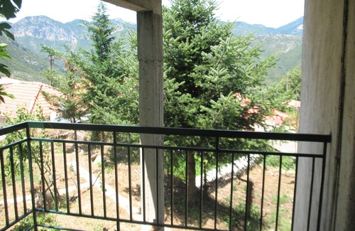 Artemisia Apartment | Leonidas 2-floor maisonette in stone Villa Artemis (130m2)