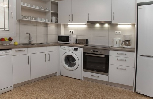 Psirri Apartment | Leonidas loft in the heart of Athens