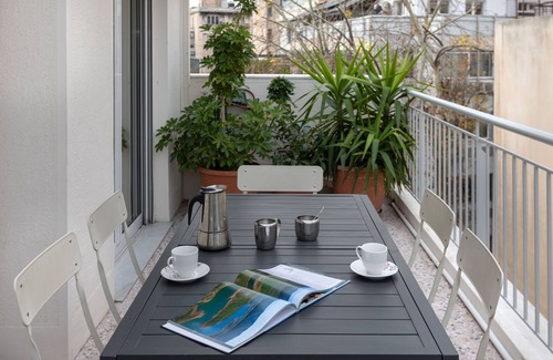 Psirri Apartment | Leonidas loft in the heart of Athens