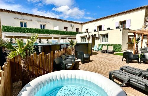 Saint-Laurent-d'Aigouze Apartment | Les Appartements du Mas - EMERAUDE