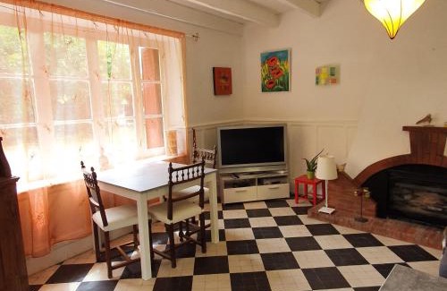 Sauveterre-la-Lemance House | Les Bambous