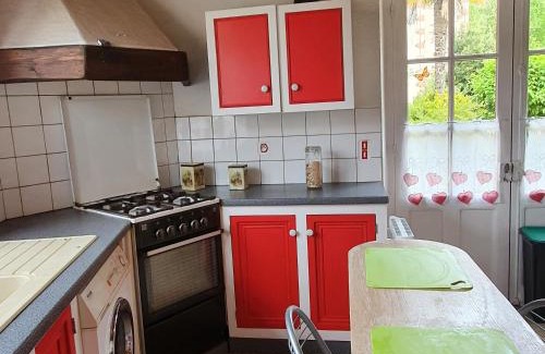 Sauveterre-la-Lemance House | Les Bambous