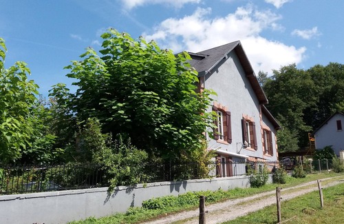 Saint-Honore-les-Bains Apartment | Les Buissonnets "Salièri" apartment for 3 people in the Morvan