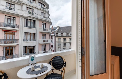 Annecy Old Town Apartment | Les Ilots - Joseph Blanc: apartment 2 rooms on the lake, wifi & balcony