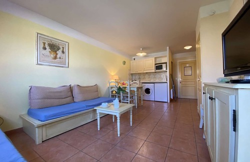 Les Issambres Apartment | Les Issambres, 1BR apartment with pool, parking