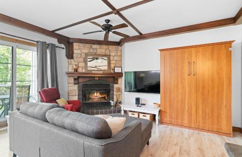 Mont-Tremblant House | Les Manoirs Wpool & Hot Tub Near Village 120-7