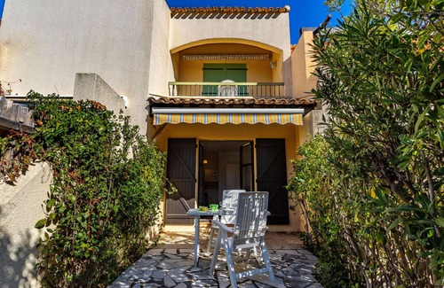 Cavaliere Apartment | Les Mas de Pramousquier by Interhome