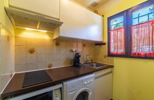 Cavaliere Apartment | Les Mas de Pramousquier by Interhome