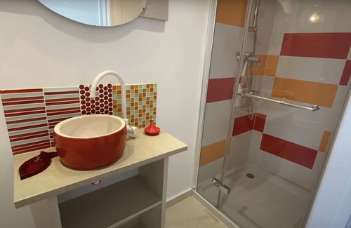 Dun-le-Palestel Apartment | Les Matous Suite with children's play area