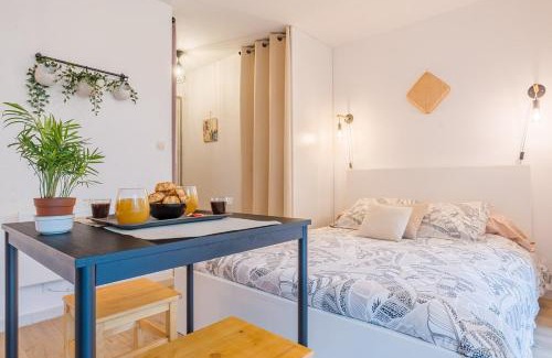 Toulouse West Apartment | Les Muses - avec entrée autonome, clim neuve, jardin, parking privé & sa piscine ! -