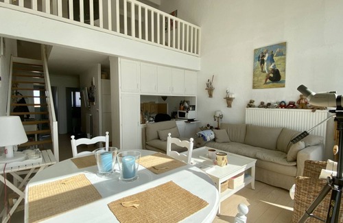 Le Crotoy Apartment | Les Pieds dans l'Eau, bay view for 6 people