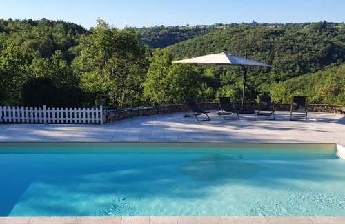 Laval Bed & Breakfast | Les Pierres Lotoises Retour de voyages