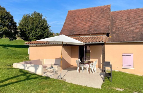 Hautefort House | Les SOURCES Premium VIP terrace, SPA - Swimming pool, fishing pond, playground.