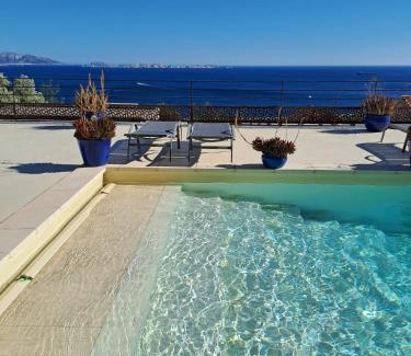 L'Estaque House | LES SUITES LOVE 2 SPA VUE MER PISCINe