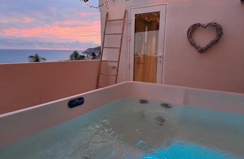 L'Estaque House | LES SUITES LOVE 3 SPA VUE MER PISCINe