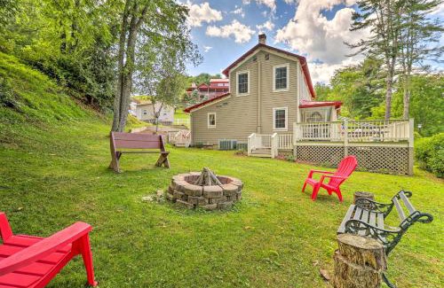 Crumpler House | Less Than 1 Mi to Tubing Crumpler Getaway with Fire Pit!
