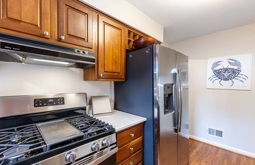 Annapolis House | Less than 1 mile to Navy Stadium, Fenced-in Yard and Dog-Friendly Home