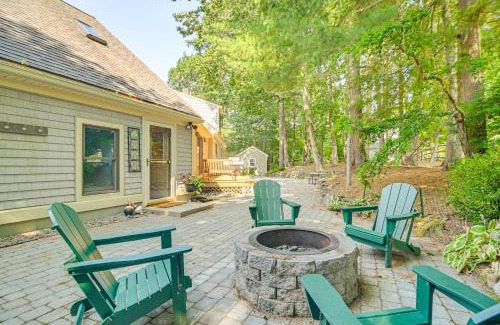 Kennebunk House | Less Than 2 Mi to Beaches and Shops Charming Kennebunk Home
