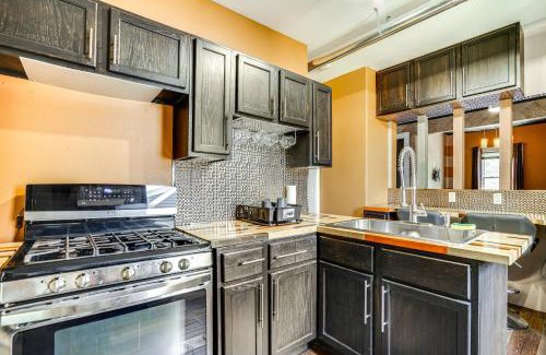 West Side Apartment | Less Than 2 Mi to Dtwn and Mississippi River West Side Home