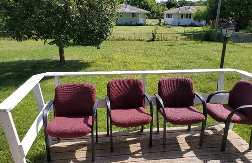 East Bloomington House | Less than a mile to MOA, Walmart