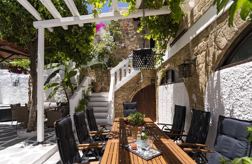 Rhodes Old Town House | Letty's House - Luxury Mansion with Garden - Old Town