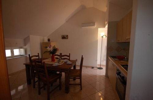Tramonti House | Levante A1, 2 bedroom apartment with access to the garden and swimming pool