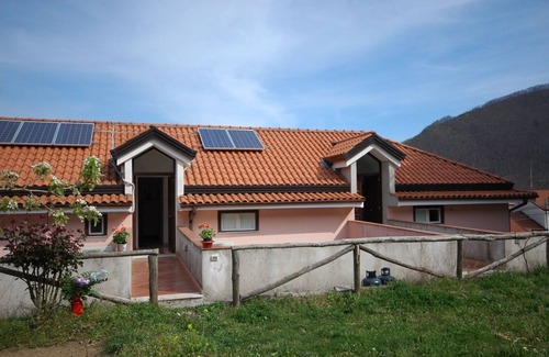 Tramonti House | Levante A1, 2 bedroom apartment with access to the garden and swimming pool