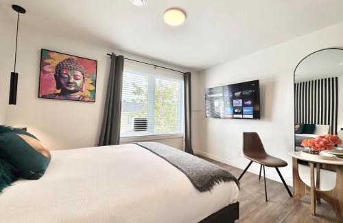 Desjardins Apartment | Levis Downtown New Studio #3 AC, WiFi and 2 Parking spaces