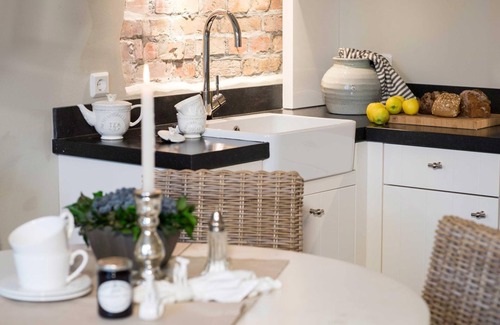 Stolpe Apartment | Lexington RE-03 - The Lexington coach house RE-03 Holiday apartment with terrace on