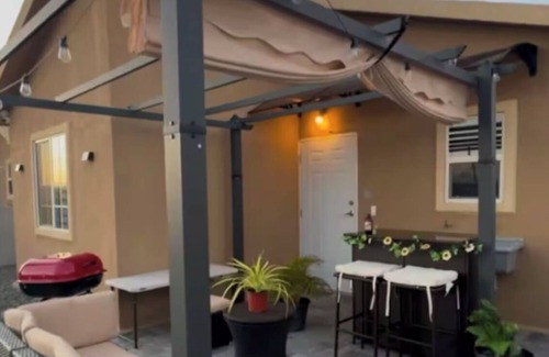 Portmore House | LEY MAR MANOR- EXQUISITE COMFORT