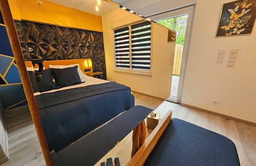 Boulay-Moselle Bed & Breakfast | LG - Olympe Cachemire for a romantic getaway in Boulay