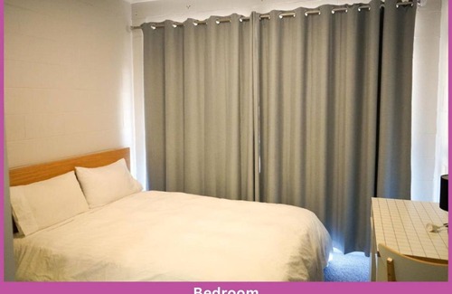 Cranbrook House | *Lge house avail - 5BR 7beds Entire Space w Yard